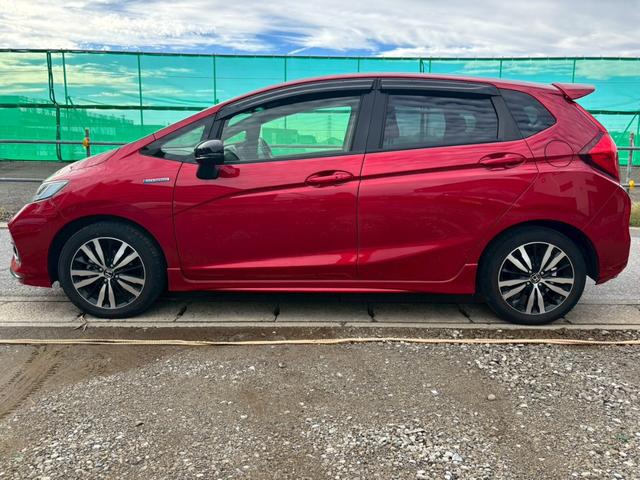 フィットハイブリッド Hondaディーラー記録簿 平成30年から令和7年 ETC クルーズコントロール 地デジ Bluetooth CD DVD AM/FM ディーラーオプションナビ バックモニター ドライブレコーダー前後(21枚目)