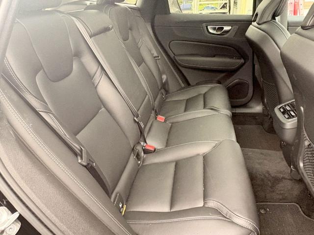 XC60 ウルトラB5AWDダークエディッション ワンオーナー 全国300台限定の特別仕様車 純正ナビ 全周囲カメラ レーダークルーズコントロール シートエアコンハンドルヒーターパワーバックドアハーマンカードン(20枚目)