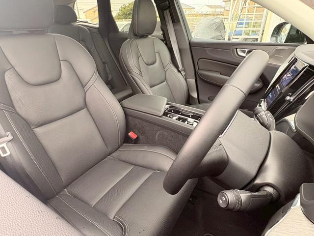 XC60 ウルトラB5AWDダークエディッション ワンオーナー 全国300台限定の特別仕様車 純正ナビ 全周囲カメラ レーダークルーズコントロール シートエアコンハンドルヒーターパワーバックドアハーマンカードン(26枚目)