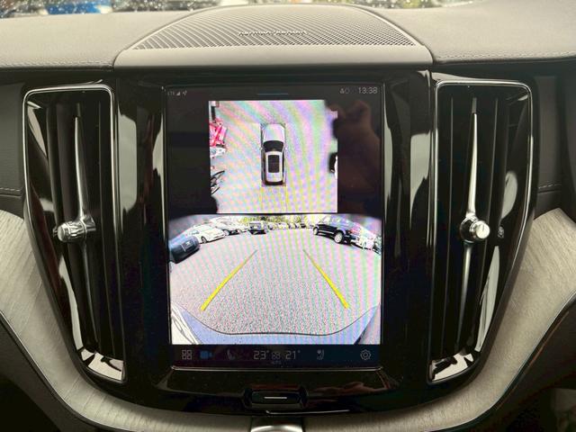 XC60 ウルトラB5AWDダークエディッション ワンオーナー 全国300台限定の特別仕様車 純正ナビ 全周囲カメラ レーダークルーズコントロール シートエアコンハンドルヒーターパワーバックドアハーマンカードン(29枚目)