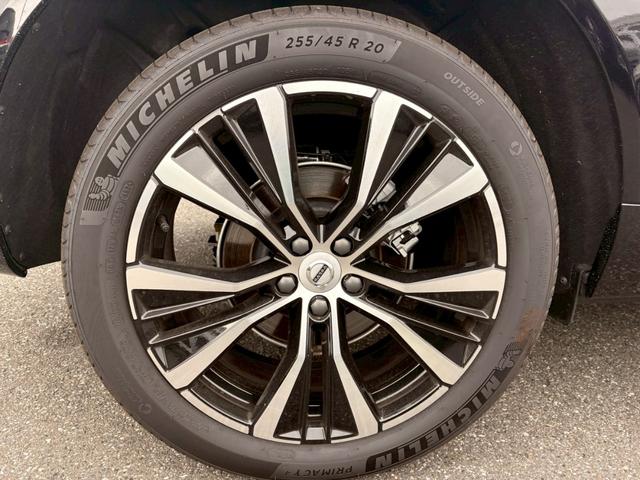 XC60 ウルトラB5AWDダークエディッション ワンオーナー 全国300台限定の特別仕様車 純正ナビ 全周囲カメラ レーダークルーズコントロール シートエアコンハンドルヒーターパワーバックドアハーマンカードン(43枚目)