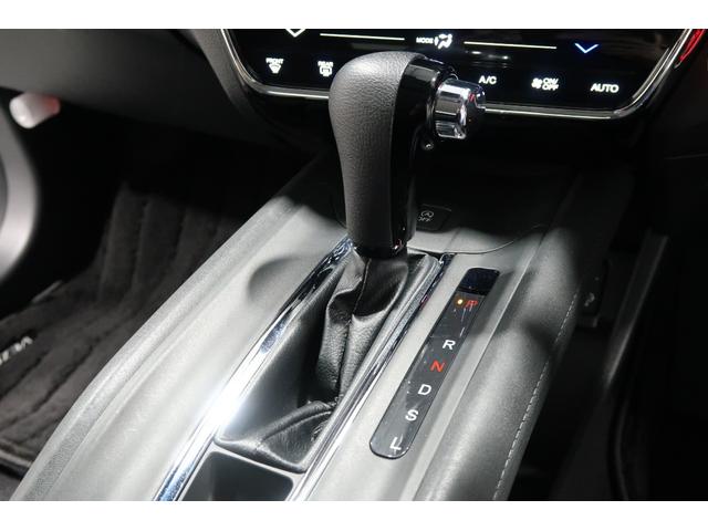 ヴェゼル Ｘ・ホンダセンシング　ナビ　　前後ドラレコ　バックカメラ　ＣＤ　ＤＶＤ再生　音楽録音　Ｂｌｕｅｔｏｏｔｈ　ＵＳＢ　オプションフォグランプ　ＥＴＣ　運転支援　認定中古車　１年保証付　Ｒカメラ　Ｗエアバッグ　盗難防止　パワステ（8枚目）