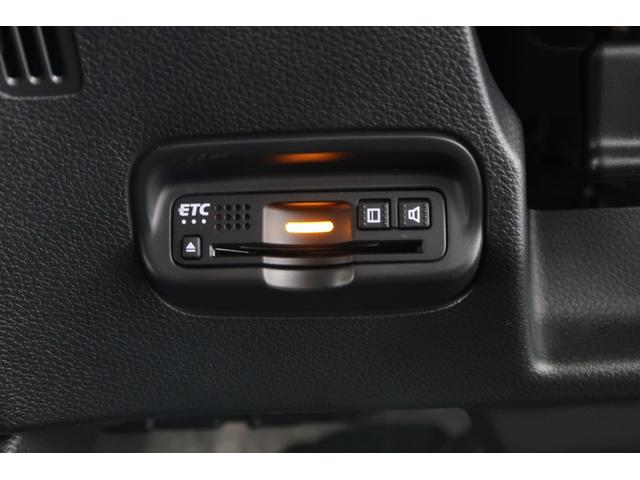 ヴェゼル Ｘ・ホンダセンシング　ナビ　　前後ドラレコ　バックカメラ　ＣＤ　ＤＶＤ再生　音楽録音　Ｂｌｕｅｔｏｏｔｈ　ＵＳＢ　オプションフォグランプ　ＥＴＣ　運転支援　認定中古車　１年保証付　Ｒカメラ　Ｗエアバッグ　盗難防止　パワステ（20枚目）