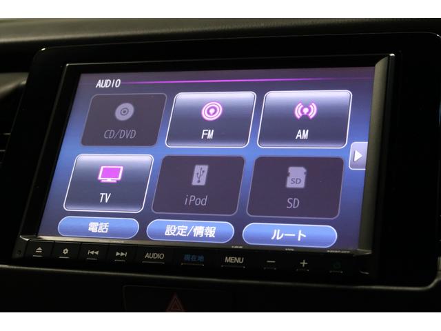 フィット ｅ：ＨＥＶホーム　８インチナビ　前後ドラレコ　ＥＴＣ２．０　バックカメラ　フルセグＴＶ　ＣＤ　ＤＶＤ再生　Ｂｌｕｅｔｏｏｔｈ　ＵＳＢ　認定中古車　１年保証付　ワンオーナー　ＬＥＤヘッドライト　運転支援　クリソナ　ＡＣＣ（2枚目）