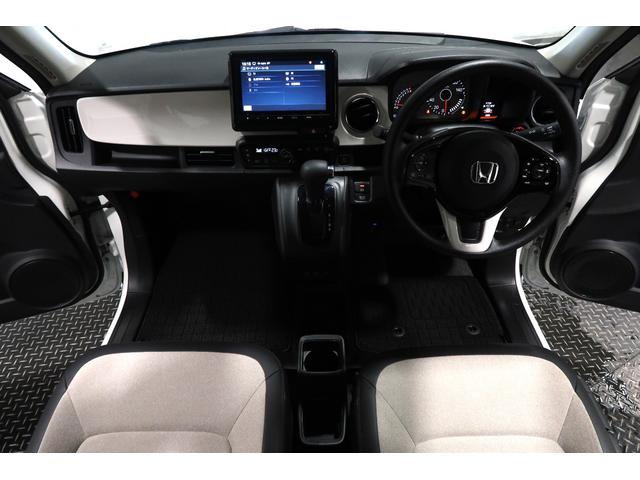 N-ONE オリジナル ツートーンカラー 8インチナビ 当社デモカー 禁煙 Honda認定中古車 パーキングセンサー 電動パーキングブレーキ バックカメラ ドラレコ ETC ホンダセンシング 追突被害軽減ブレーキ ナビ&TV(2枚目)