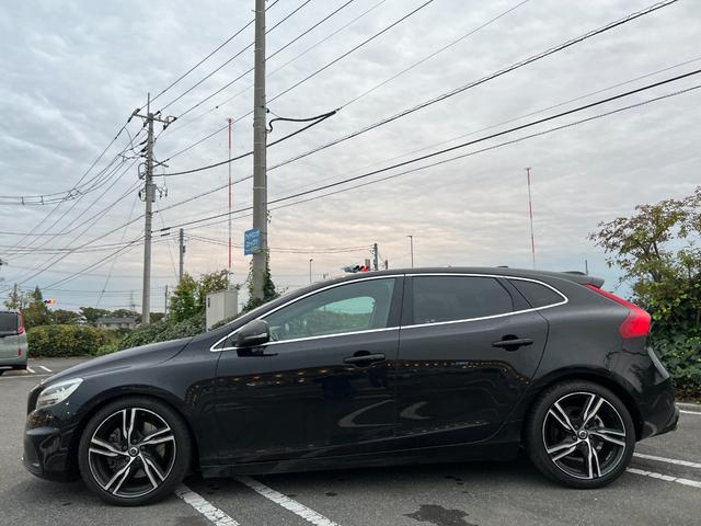 Ｖ４０ Ｄ４　Ｒデザイン　ポールスターエディション　チューンドバイポールスター足廻り　スリットローター　ＯＰリアウイング　ＬＥＤヘッドランプ　ナビ　バックカメラ　クリアランスソナー　オートクルコン　レーンアシスト　シートヒーター　スマートキー（14枚目）