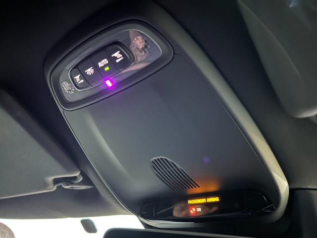 Ｖ４０ Ｄ４　Ｒデザイン　ポールスターエディション　チューンドバイポールスター足廻り　スリットローター　ＯＰリアウイング　ＬＥＤヘッドランプ　ナビ　バックカメラ　クリアランスソナー　オートクルコン　レーンアシスト　シートヒーター　スマートキー（23枚目）