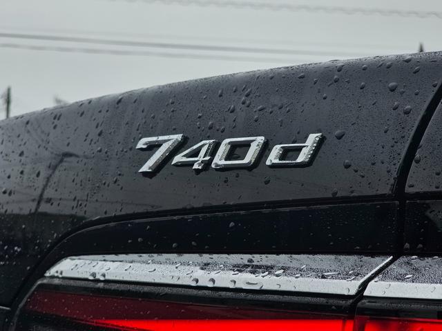 ７シリーズ ７４０ｄ　ｘＤｒｉｖｅ　エクセレンス　４ＷＤ　ＥＴＣ　クリアランスソナー　オートクルーズコントロール　衝突被害軽減システム　全周囲カメラ　ナビ　アルミホイール　ＬＥＤヘッドランプ　サンルーフ　ＡＴ　スマートキー　盗難防止システム（18枚目）