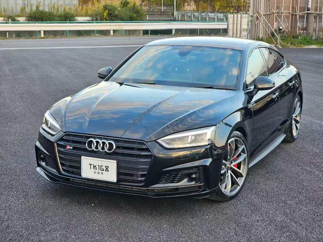 Ｓ５スポーツバック ベースグレード　４ＷＤ　クリアランスソナー　レーンアシスト　オートクルーズコントロール　パークアシスト　衝突被害軽減システム　バックカメラ　ナビ　アルミホイール　ＬＥＤヘッドランプ　ＡＴ　シートヒーター　スマートキー（13枚目）