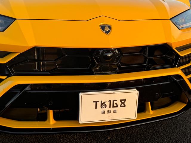 ウルス ベースグレード　左ハンドル　／　２３インチ　Ｒｉｍｓ　Ｔａｉｇｅｔｅ　Ｓｈｉｎｙ　Ｂｌａｃｋ　／　バング＆オルフセン　アドバンスト３Ｄサウンドシステム　／　パノラミックルーフ　／レッドブレーキキャリパー（27枚目）