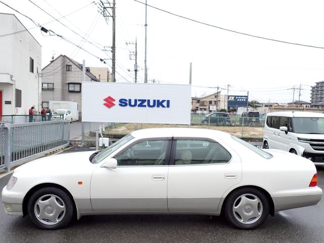 セルシオ C仕様 運転席エアーバック 助手席エアバック サイドエアーバック パワーステアリング パワーウィンドウ HID キーレスエントリー パワーシート ABS エアコン ESC カセット CD(10枚目)