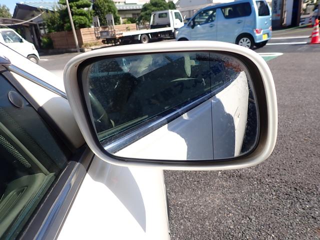 セルシオ C仕様 運転席エアーバック 助手席エアバック サイドエアーバック パワーステアリング パワーウィンドウ HID キーレスエントリー パワーシート ABS エアコン ESC カセット CD(18枚目)