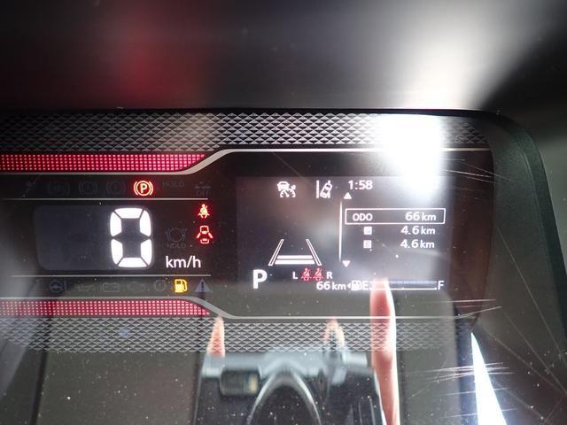 スペーシアカスタム カスタム　ＨＹＢＲＩＤ　ＸＳターボ　衝突被害軽減システム　ターボ	キーレスエントリー	エアコン	パワーステアリング	パワーウィンドウ　運転席エアバッグ　ＡＢＳ	シートヒーター（28枚目）