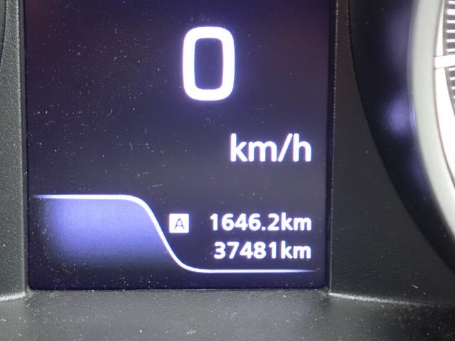 スイフトスポーツ スポーツ　２型　全方位カメラ付きメモリーナビ　全方位カメラ付きメモリーナビ　衝突被害軽減システム　衝突安全ボディ　クリアランスソナー　盗難防止システム　キーレスエントリー　スマートキー　シートヒーター（29枚目）