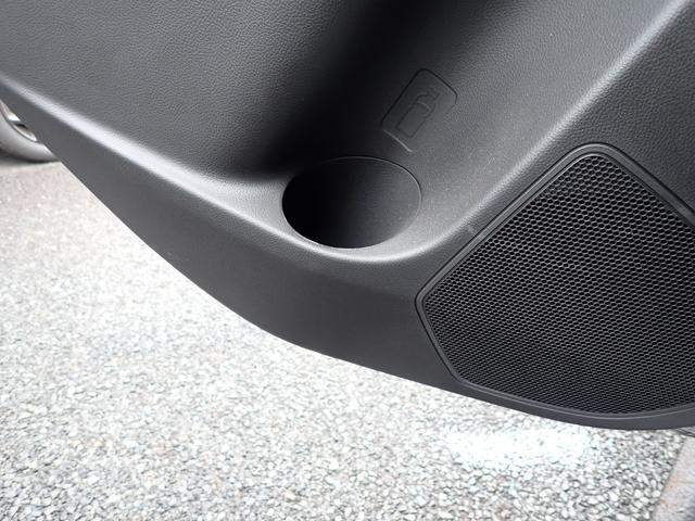 スイフトスポーツ スポーツ　２型　全方位カメラ付きメモリーナビ　全方位カメラ付きメモリーナビ　衝突被害軽減システム　衝突安全ボディ　クリアランスソナー　盗難防止システム　キーレスエントリー　スマートキー　シートヒーター（46枚目）