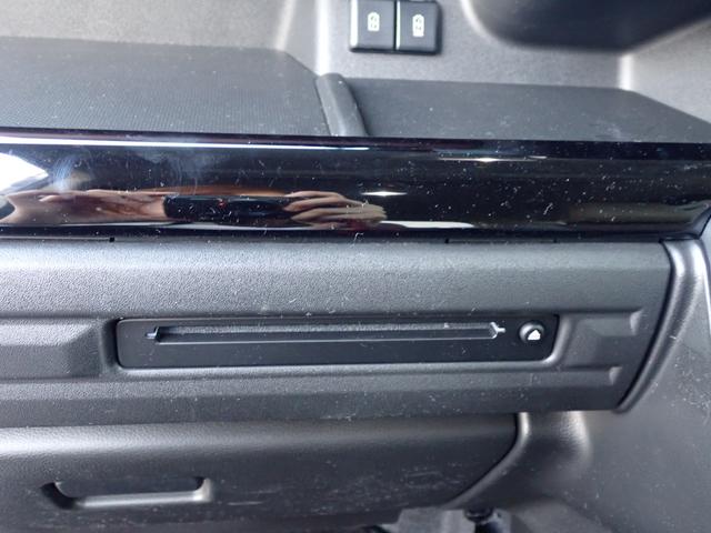 スペーシアカスタム カスタム　ＨＹＢＲＩＤ　ＸＳターボ　スズキコネクト対応　スズキコネクト対応全方位カメラナビ　衝突被害軽減システム	ターボ　キーレスエントリー　エアコン	パワーステアリング	パワーウィンドウ	運転席エアバッグ	ＡＢＳ（61枚目）