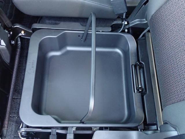 スペーシアカスタム カスタム　ＨＹＢＲＩＤ　ＸＳターボ　スズキコネクト対応　スズキコネクト対応全方位カメラナビ　衝突被害軽減システム	ターボ　キーレスエントリー　エアコン	パワーステアリング	パワーウィンドウ	運転席エアバッグ	ＡＢＳ（63枚目）