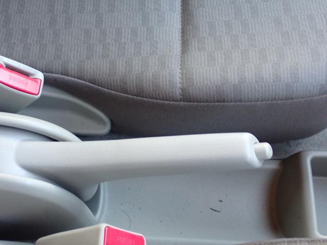 エブリイ ＰＡ　５型　衝突安全ボディ	エアコン	パワーステアリング	運転席エアバッグ	助手席エアバッグ	ＡＢＳ　ＥＳＣ（42枚目）