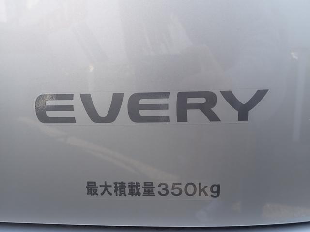 エブリイ PC 5型 衝突被害軽減システム 衝突安全ボディ クリアランスソナー 盗難防止システム キーレスエントリー アイドリングストップ シートヒーター エアコン パワーステアリング パワーウィンドウ 運転席エアバッグ(13枚目)