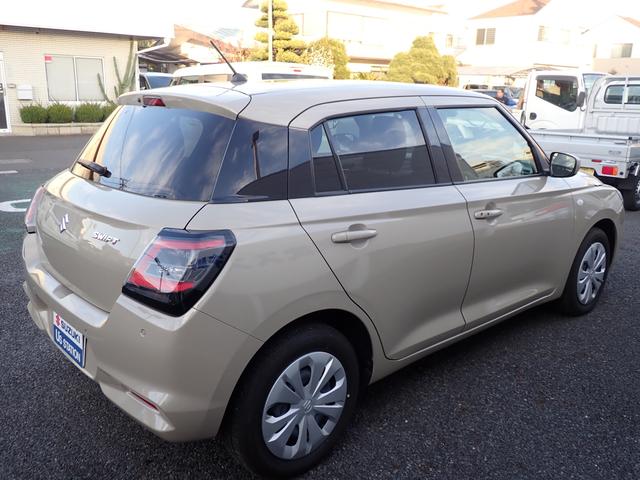 スイフト ＸＧ　エアコン　パワーウィンドウ　パワーステアリング　運転席エアバック　衝突被害軽減システム　キーレスエントリー　ＡＢＳ（8枚目）