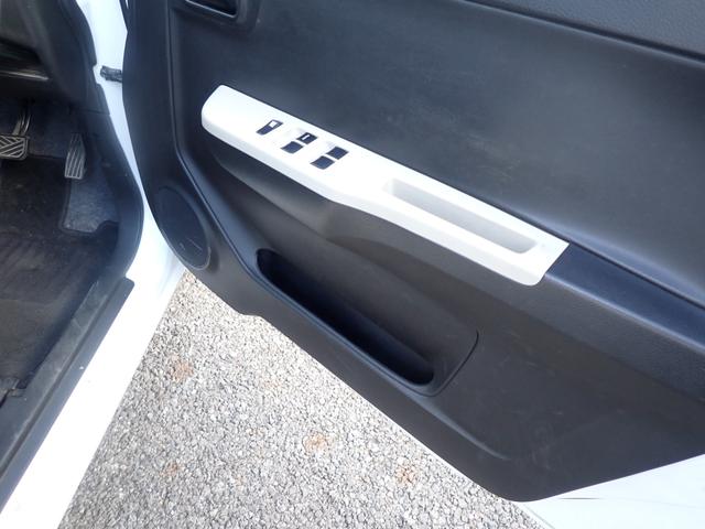 アルト Ｌ　２型　運転席エアバック　助手席エアバック　パワーステアリング　パワーウインドウ　ＡＢＳ　ＥＣＳ　衝突安全ボディ　シートヒーター　盗難防止システム　キーレスエントリー　アイドリングストップ（30枚目）