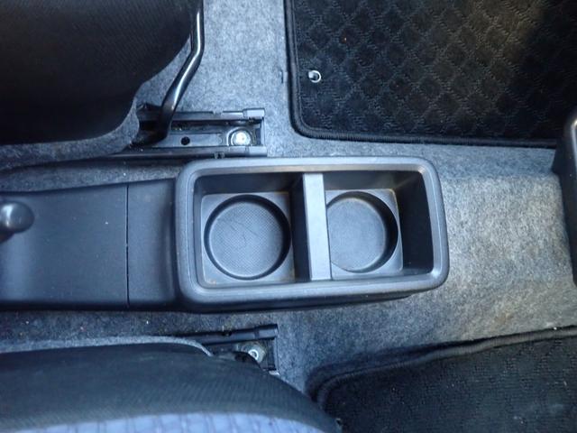 アルト Ｌ　２型　運転席エアバック　助手席エアバック　パワーステアリング　パワーウインドウ　ＡＢＳ　ＥＣＳ　衝突安全ボディ　シートヒーター　盗難防止システム　キーレスエントリー　アイドリングストップ（45枚目）