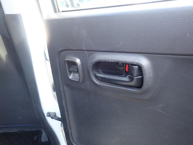 アルト Ｌ　２型　運転席エアバック　助手席エアバック　パワーステアリング　パワーウインドウ　ＡＢＳ　ＥＣＳ　衝突安全ボディ　シートヒーター　盗難防止システム　キーレスエントリー　アイドリングストップ（52枚目）