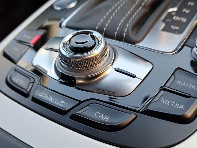 Ａ４アバント ２．０ＴＦＳＩ　Ｓラインパッケージ　ＭＭＩナビ　フルセグ　Ｂｌｕｅｔｏｏｔｈオーディオ　バックカメラ　ＥＴＣ　ハーフレザーシート　パワーシート　純正１８インチアルミホイール　ドライブレコーダー　ＬＥＤヘッドライト（19枚目）