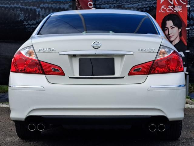 フーガ ３５０ＧＴ　ベージュレザーシート　ＨＤＤナビ　バック／サイドブラインドカメラ　シートヒーター／クーラー　助手席オットマン　純正１８インチアルミホイール　ＡＦＳ　ビルトインＥＴＣ　ＨＩＤヘッドライト（6枚目）