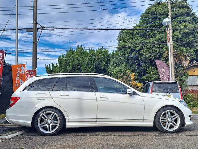 Ｃクラスステーションワゴン Ｃ２００ステーションワゴン　アバンギャルド　レーダーセーフティパッケージ　ブラックレザーシート　ディストロニックプラス　純正ナビ　フルセグ　バックカメラ　Ｂｌｕｅｔｏｏｔｈオーディオ　ブラインドスポットアシスト　ＡＭＧ１７インチアルミホイール（4枚目）