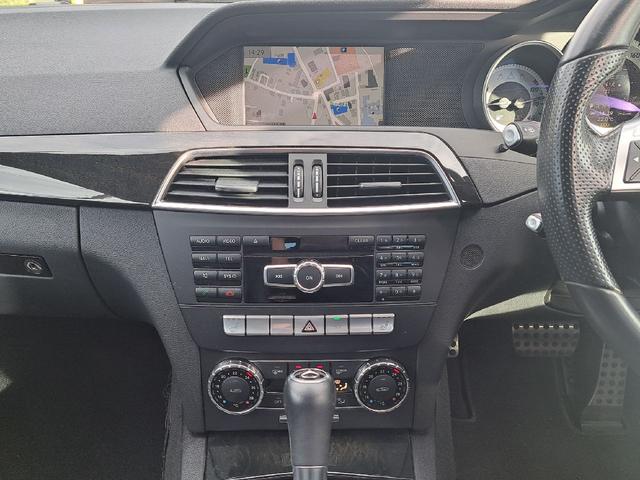 Ｃクラスステーションワゴン Ｃ２００ステーションワゴン　アバンギャルド　レーダーセーフティパッケージ　ブラックレザーシート　ディストロニックプラス　純正ナビ　フルセグ　バックカメラ　Ｂｌｕｅｔｏｏｔｈオーディオ　ブラインドスポットアシスト　ＡＭＧ１７インチアルミホイール（14枚目）