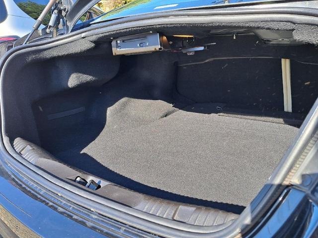 XF 3.0プレミアムラグジュアリー ベージュレザーシート 純正ナビ TV ETC 純正19インチアルミホイール シートヒーター スマートキー クルーズコントロール Bluetoothオーディオ HIDヘッド Bカメラ ドライブレコーダー(15枚目)