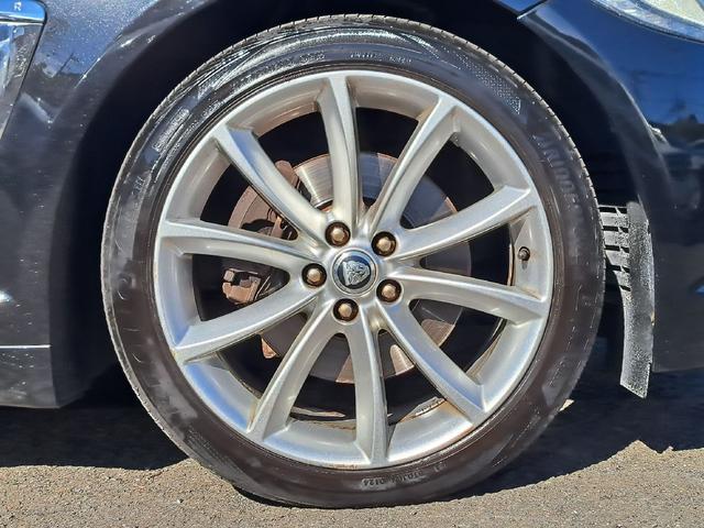 XF 3.0プレミアムラグジュアリー ベージュレザーシート 純正ナビ TV ETC 純正19インチアルミホイール シートヒーター スマートキー クルーズコントロール Bluetoothオーディオ HIDヘッド Bカメラ ドライブレコーダー(32枚目)