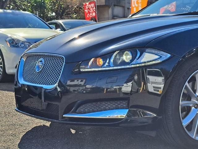 XF 3.0プレミアムラグジュアリー ベージュレザーシート 純正ナビ TV ETC 純正19インチアルミホイール シートヒーター スマートキー クルーズコントロール Bluetoothオーディオ HIDヘッド Bカメラ ドライブレコーダー(33枚目)