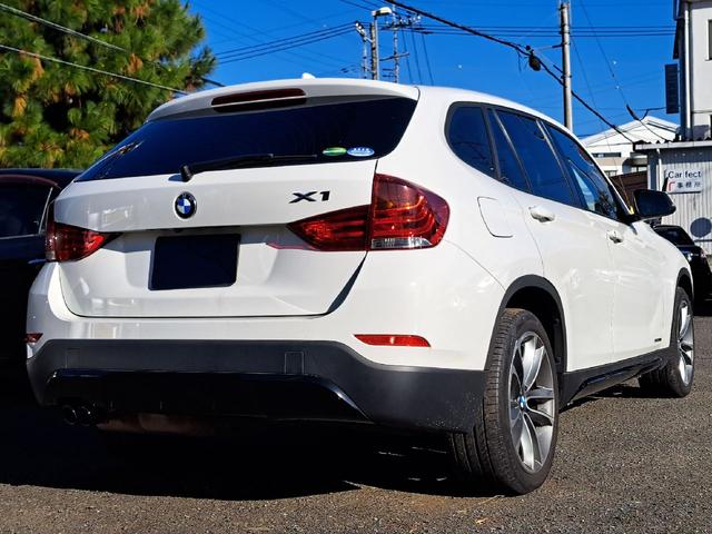 X1 sDrive 20i スポーツ 後期モデル コンフォートアクセス 純正ナビ Bluetoothオーディオ バックカメラ 純正18インチアルミホイール ETC HIDヘッドライト アイドリングストップ オートライト(5枚目)