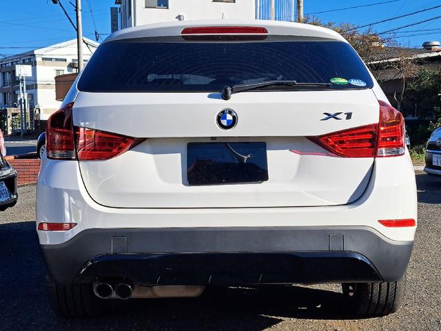 X1 sDrive 20i スポーツ 後期モデル コンフォートアクセス 純正ナビ Bluetoothオーディオ バックカメラ 純正18インチアルミホイール ETC HIDヘッドライト アイドリングストップ オートライト(6枚目)