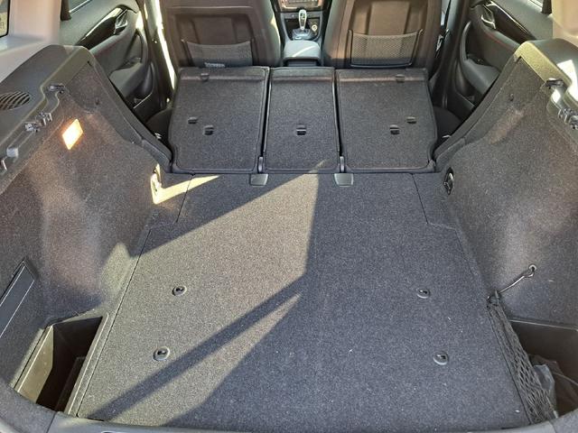 X1 sDrive 20i スポーツ 後期モデル コンフォートアクセス 純正ナビ Bluetoothオーディオ バックカメラ 純正18インチアルミホイール ETC HIDヘッドライト アイドリングストップ オートライト(14枚目)