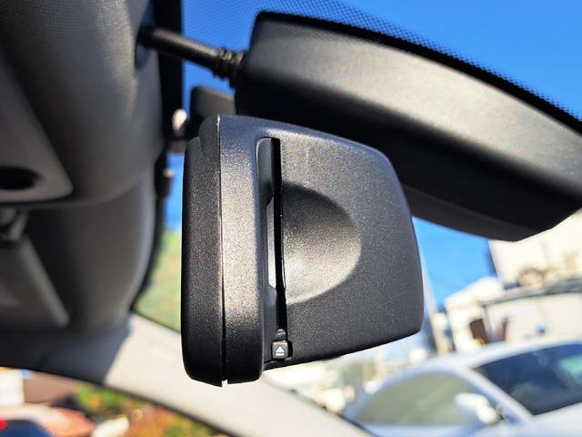 X1 sDrive 20i スポーツ 後期モデル コンフォートアクセス 純正ナビ Bluetoothオーディオ バックカメラ 純正18インチアルミホイール ETC HIDヘッドライト アイドリングストップ オートライト(27枚目)