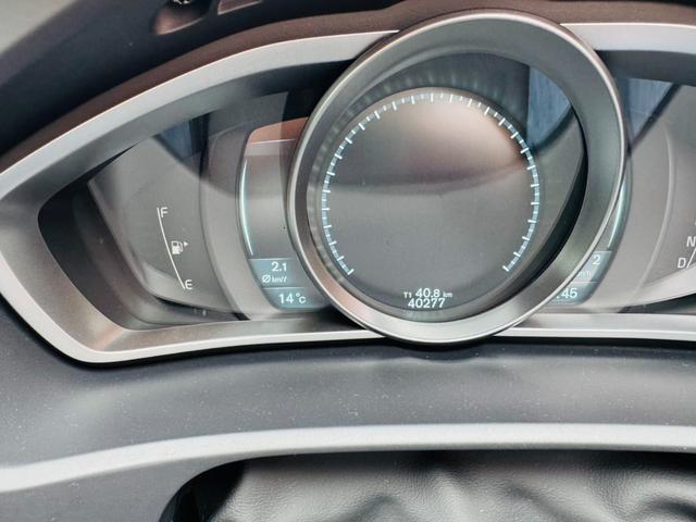 V40 クロスカントリー T4 ノルディック ドライブレコーダー ETC バックカメラ ナビ TV オートクルーズコントロール アルミホイール オートライト HID パワーシート スマートキー 電動格納ミラー シートヒーター AT(23枚目)