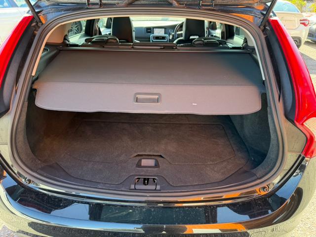 Ｖ６０ ドライブｅ　ナビ　クリアランスソナー　オートクルーズコントロール　アルミホイール　パワーシート　キーレスエントリー　電動格納ミラー　シートヒーター　ＡＴ　盗難防止システム　ＡＢＳ　ＣＤ　エアコン（20枚目）