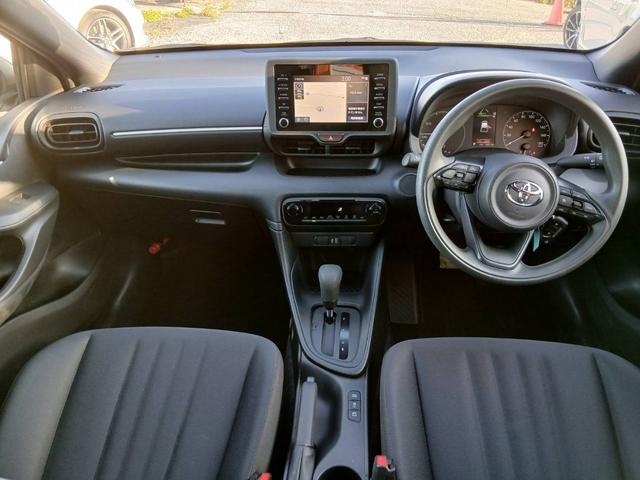 ヤリス ハイブリッドX ETC バックカメラ ナビ オートクルーズコントロール レーンアシスト 衝突被害軽減システム オートマチックハイビーム オートライト キーレスエントリー アイドリングストップ 電動格納ミラー(2枚目)