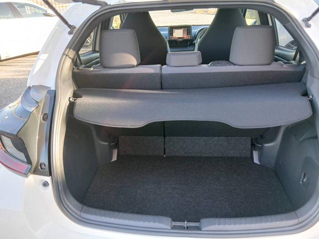 ヤリス ハイブリッドX ETC バックカメラ ナビ オートクルーズコントロール レーンアシスト 衝突被害軽減システム オートマチックハイビーム オートライト キーレスエントリー アイドリングストップ 電動格納ミラー(18枚目)