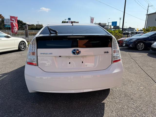 プリウス S ETC バックカメラ ナビ アルミホイール オートライト CVT スマートキー 電動格納ミラー 盗難防止システム ミュージックプレイヤー接続可 衝突安全ボディ ABS ESC エアコン(14枚目)