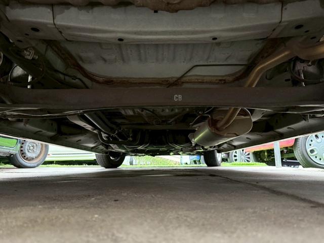 Ｎ－ＢＯＸカスタム Ｇ・Ｌパッケージ　１年保証　ＨＩＤ　１４インチアルミホイール　ＥＴＣ　ＣＤ　両側パワスラ（50枚目）
