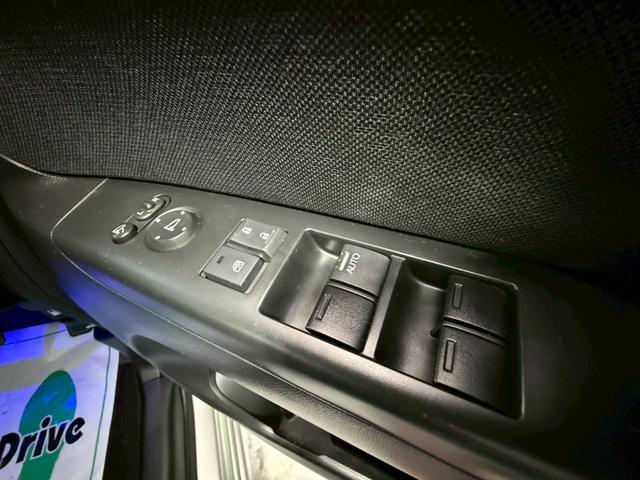 Ｎ－ＢＯＸカスタム Ｇ・Ｌパッケージ　１年保証　ＨＩＤ　１４インチアルミホイール　ＥＴＣ　ＣＤ　両側パワスラ（65枚目）