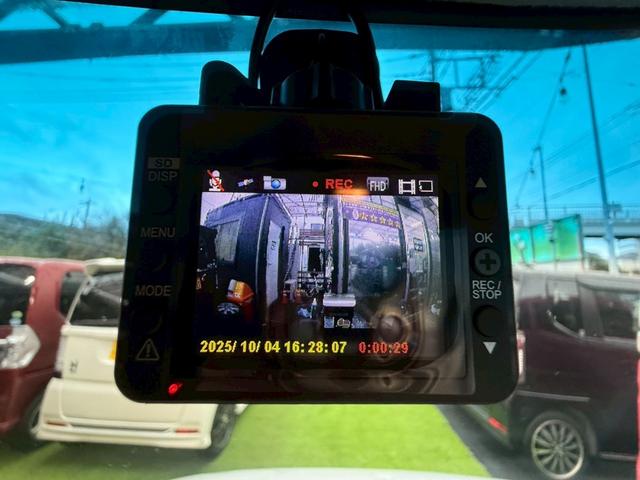Ｎ－ＢＯＸカスタム Ｇ・Ｌパッケージ　１年保証　ＨＩＤ　１４インチアルミホイール　ＥＴＣ　ＣＤ　両側パワスラ（71枚目）