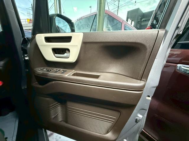 N-BOX G 1年保障 YouTube動画あり レーダーブレーキサポート 衝突被害軽減ブレーキ HID クルコン バックカメラ Bluetooth ETC テレビ ナビ(49枚目)