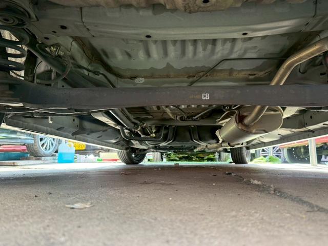 Ｎ－ＢＯＸカスタム Ｇ・Ｌパッケージ　１年保証　パワスラ　１４インチアルミホイール　ＥＴＣ　テレビ　ナビ　Ｂｌｕｅｔｏｏｔｈ　ＨＩＤヘッドライト（49枚目）