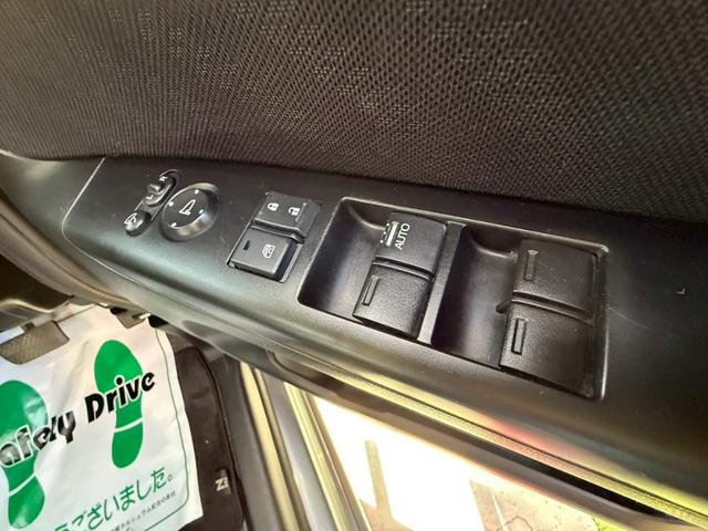 Ｎ－ＢＯＸカスタム Ｇ・Ｌパッケージ　１年保証　パワスラ　１４インチアルミホイール　ＥＴＣ　テレビ　ナビ　Ｂｌｕｅｔｏｏｔｈ　ＨＩＤヘッドライト（56枚目）