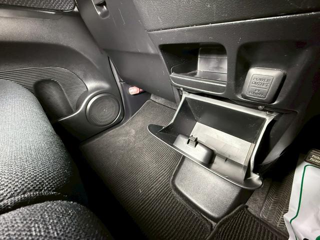 Ｎ－ＢＯＸカスタム Ｇ・Ｌパッケージ　１年保証　パワスラ　バックカメラ　１４インチアルミホイール　テレビ　ナビ　ＥＴＣ（70枚目）